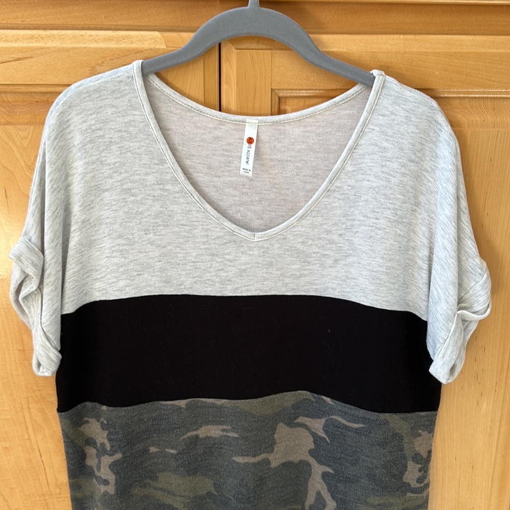 AXIS Apparel Tee - Picture 2 of 6